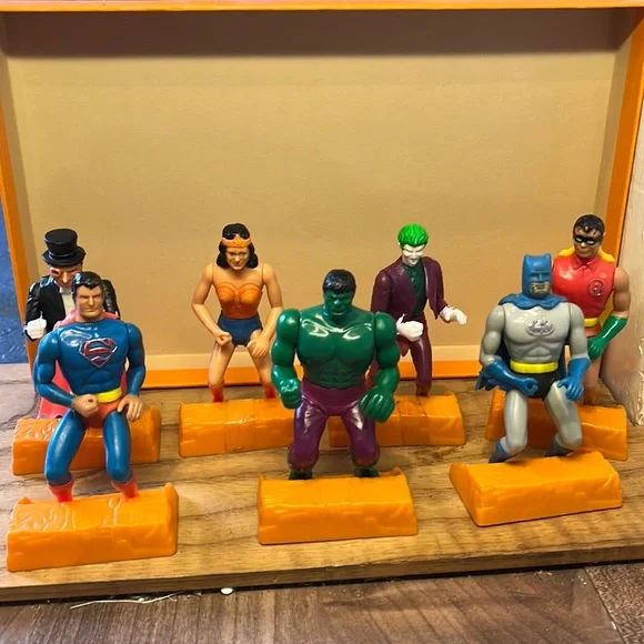 DC Comics Toys 975 Mego 375 Pocket Heroes Comic Action Figures